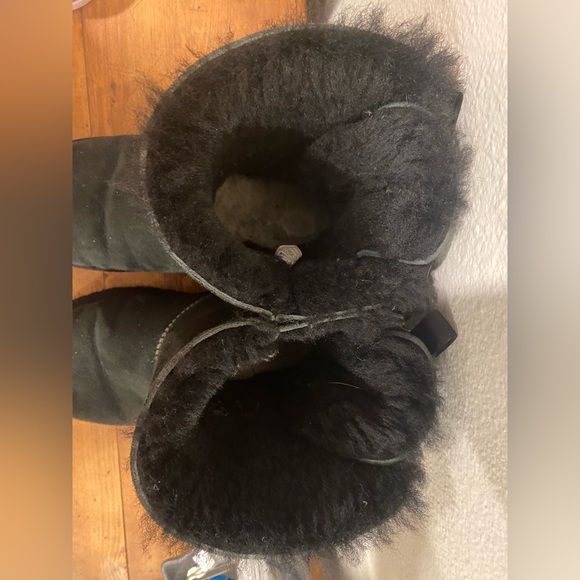 UGG Australia Black Sheep Skin boots - Bailey Bow - Picture 3 of 6